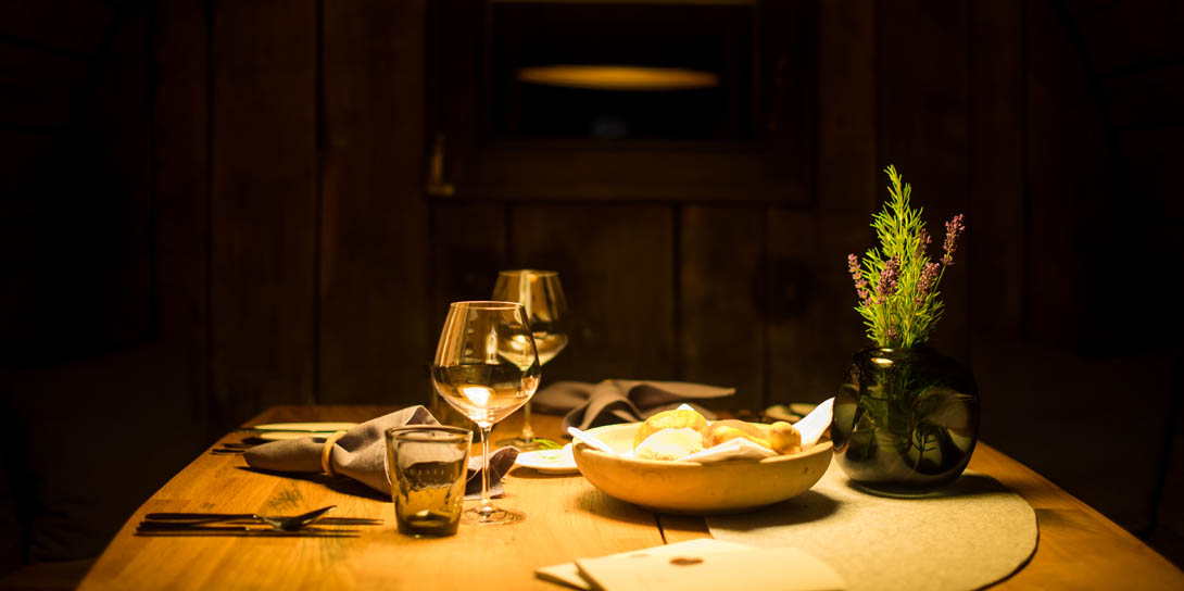 dinner-im-weinfass-vinum-hotel-paradies