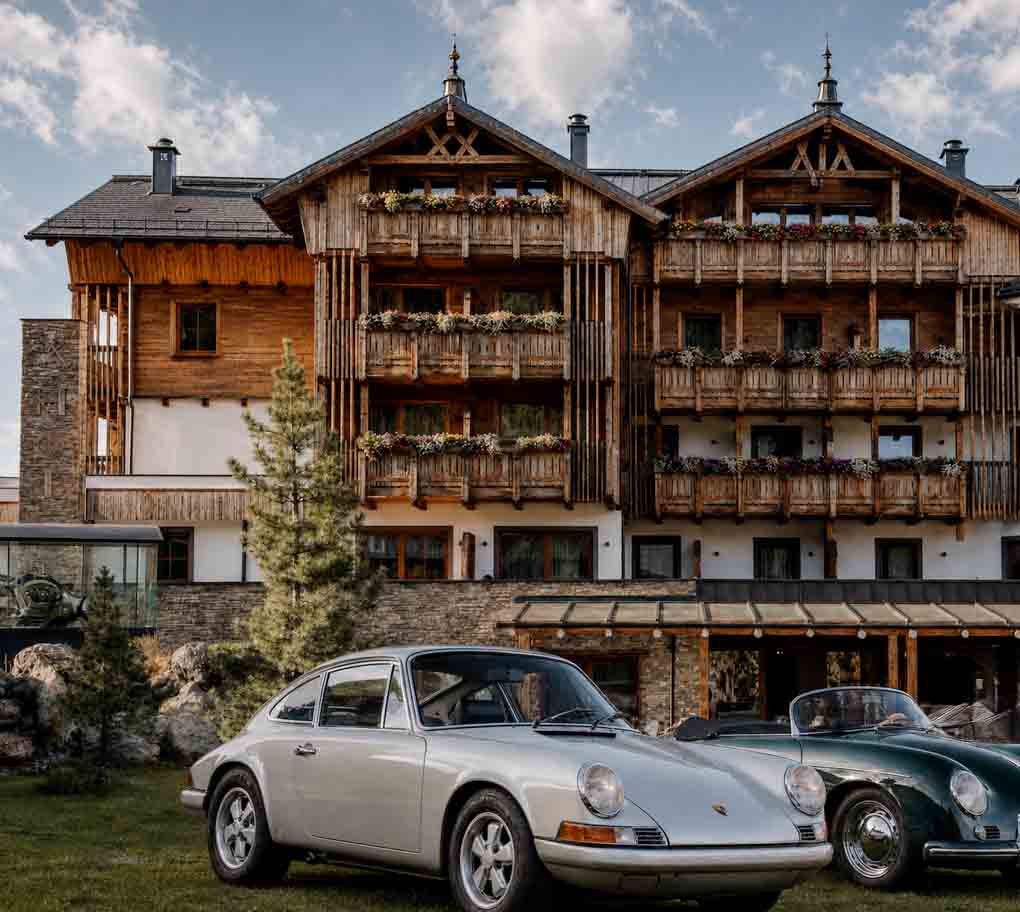 hotel-kornock-turracher-hoehe-alpen-oesterreich-porsche-fassade