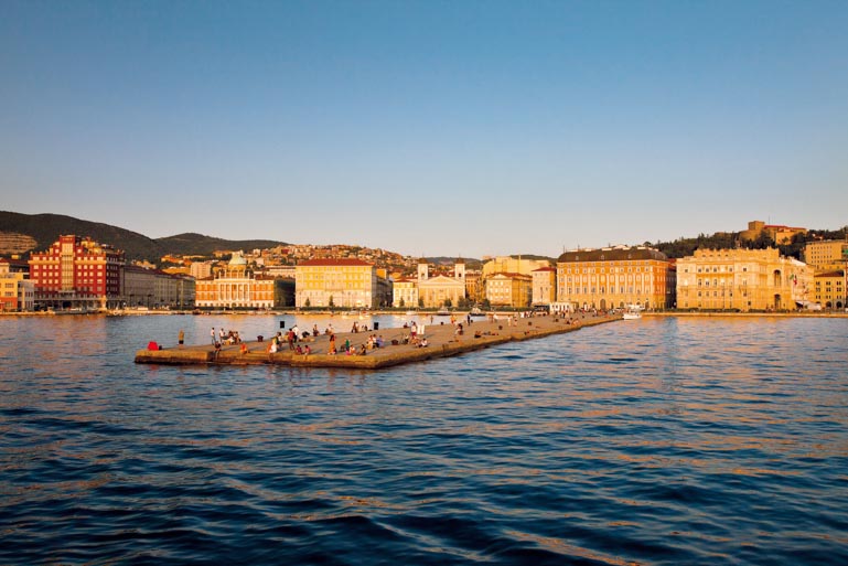 friaul-julisch-venetien-italien-roadtrip-porsche-tour-triest