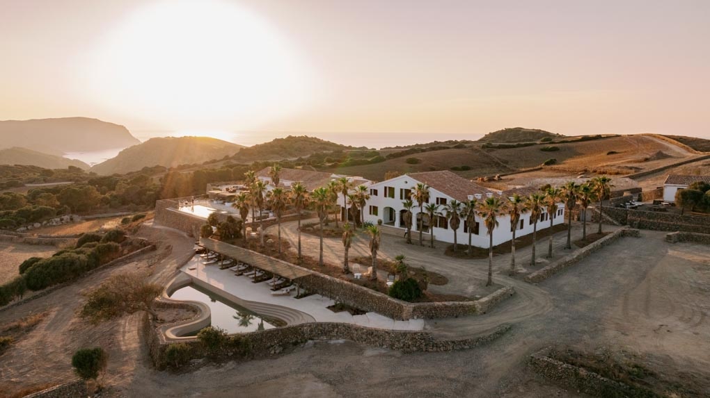 menorca-balearen-mittelmeer-urlaub-finca-garten